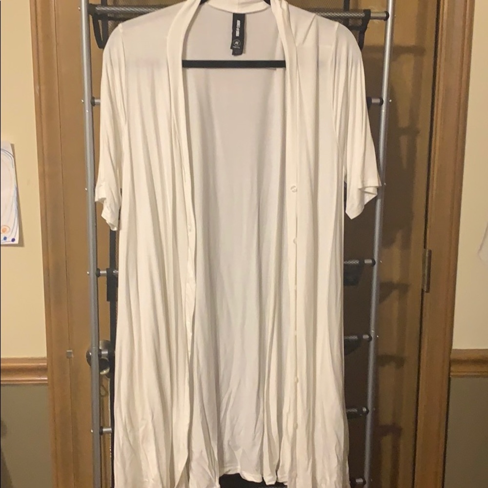 Agnes and Dora short sleeve cardigan XL